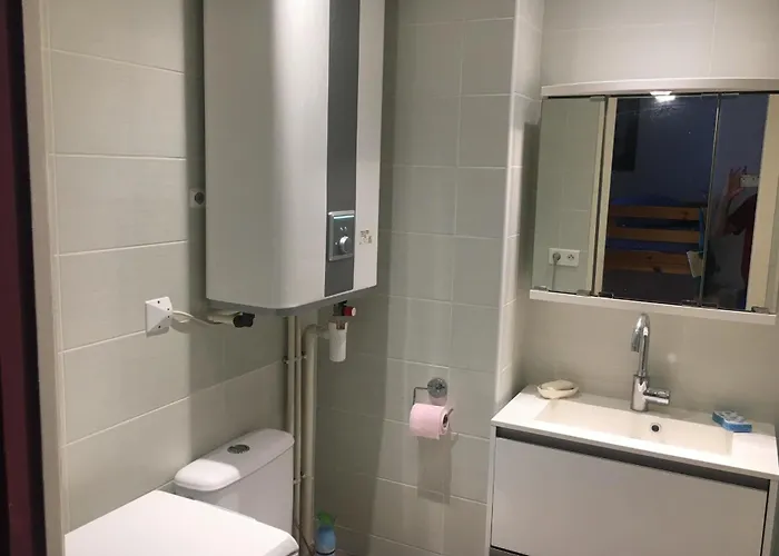 29 M With Terrace And View On The * Antibes